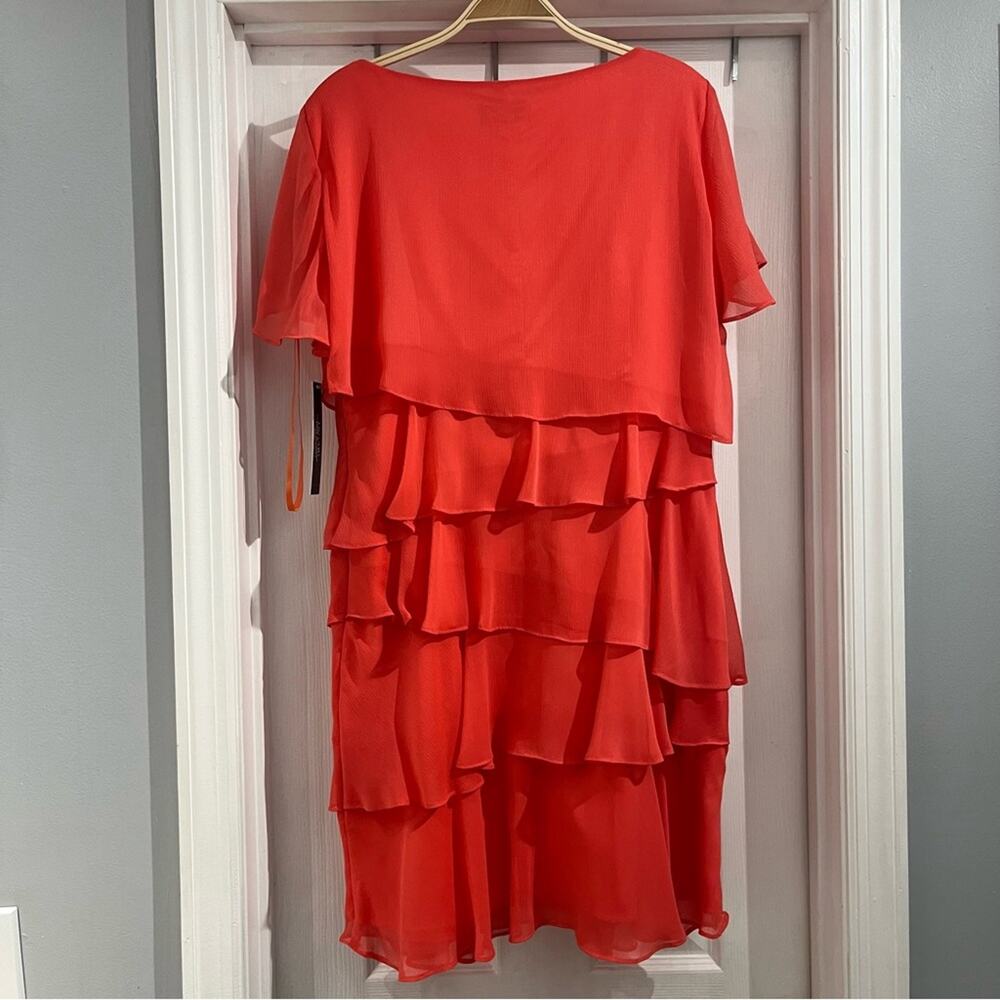 Tahari ASL Women’s Coral Tiered Flutter Sleeve Dress Sz 10P - Picture 3 of 9